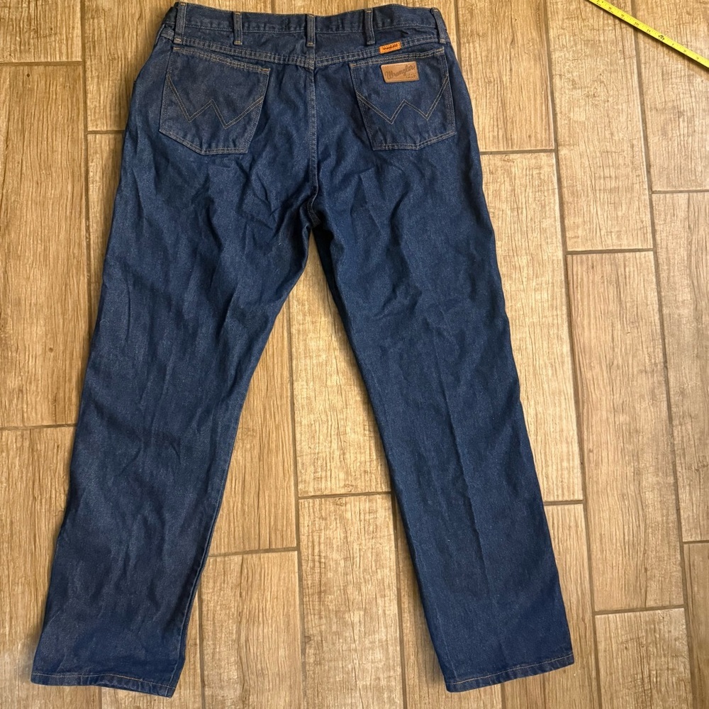 WRANGLER® FR FLAME RESISTANT ORIGINAL FIT JEAN Size 38x32 Medium Wash Men's - Picture 4 of 10